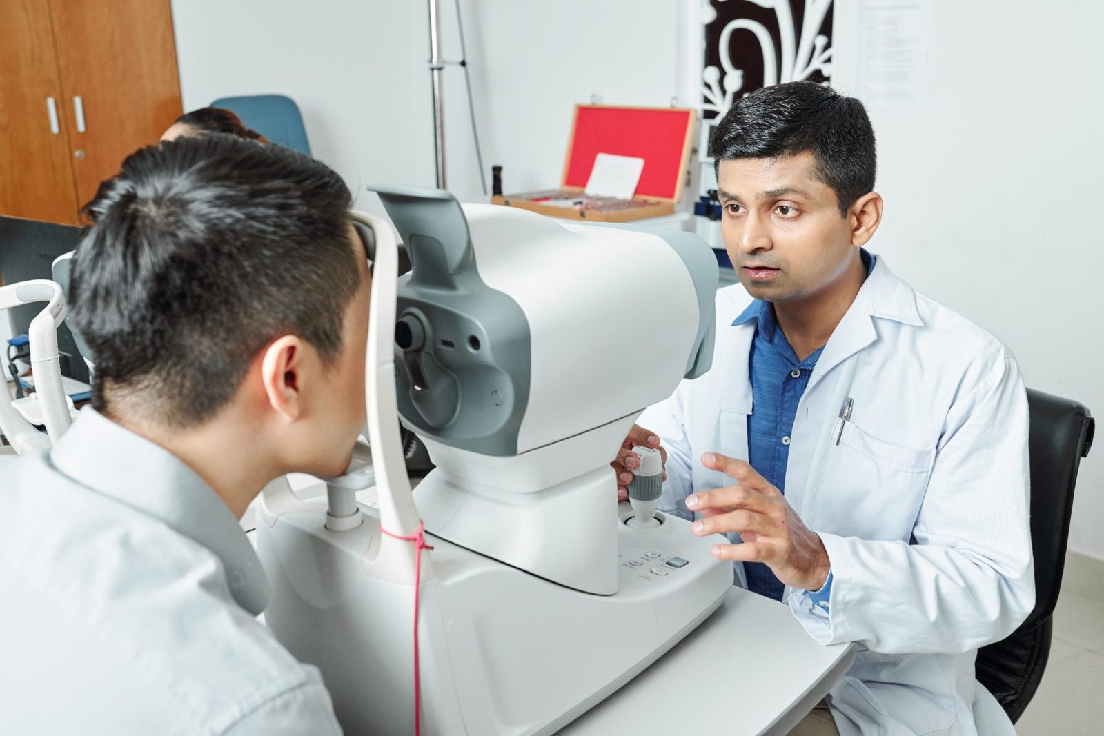 Eye screening (demo photo)